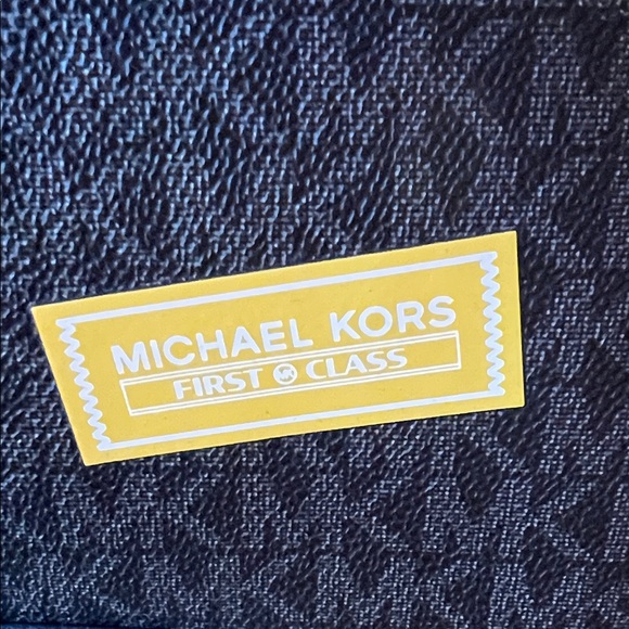 Michael Kors Black and Silver Backpack Med zip leather special NYC edition NWT - Picture 4 of 16